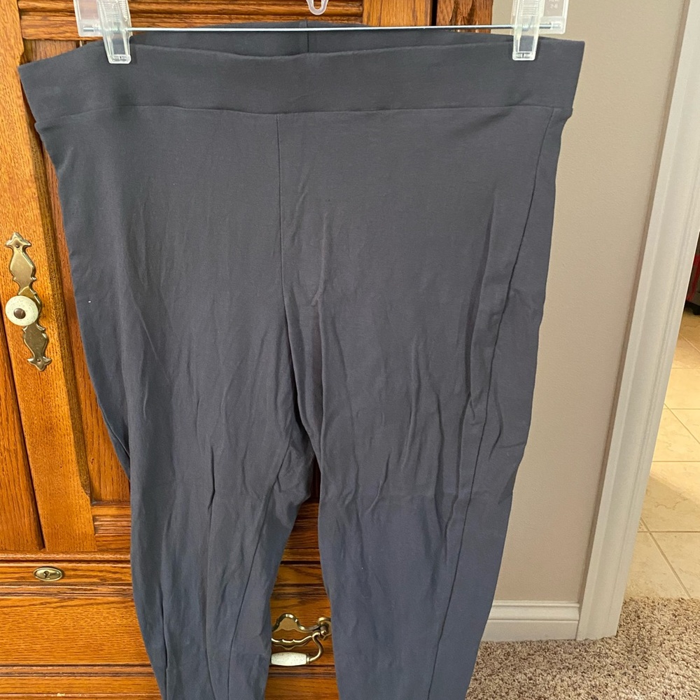 Torrid size 3 gray premium leggings